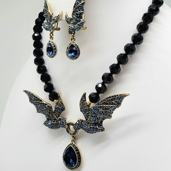 Heidi Daus Sapphire + Black Diamond Swarovski Crystal Bat Necklace Earring Set - Picture 6 of 11